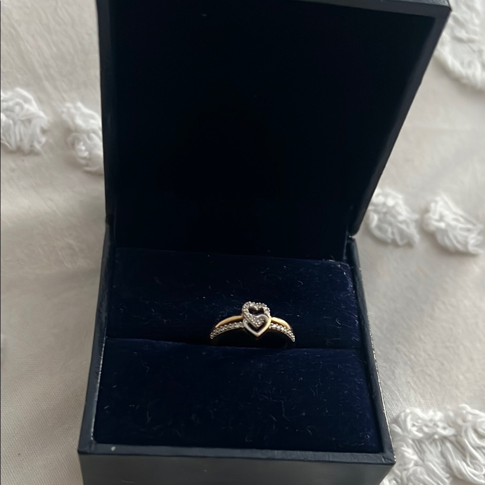 18k Gold Heart Ring
